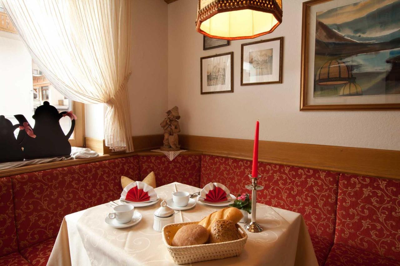 Garni Gran Pre Bed & Breakfast Corvara In Badia Exterior photo