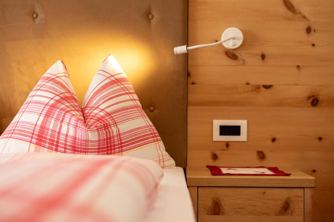 Garni Gran Pre Bed & Breakfast Corvara In Badia Exterior photo