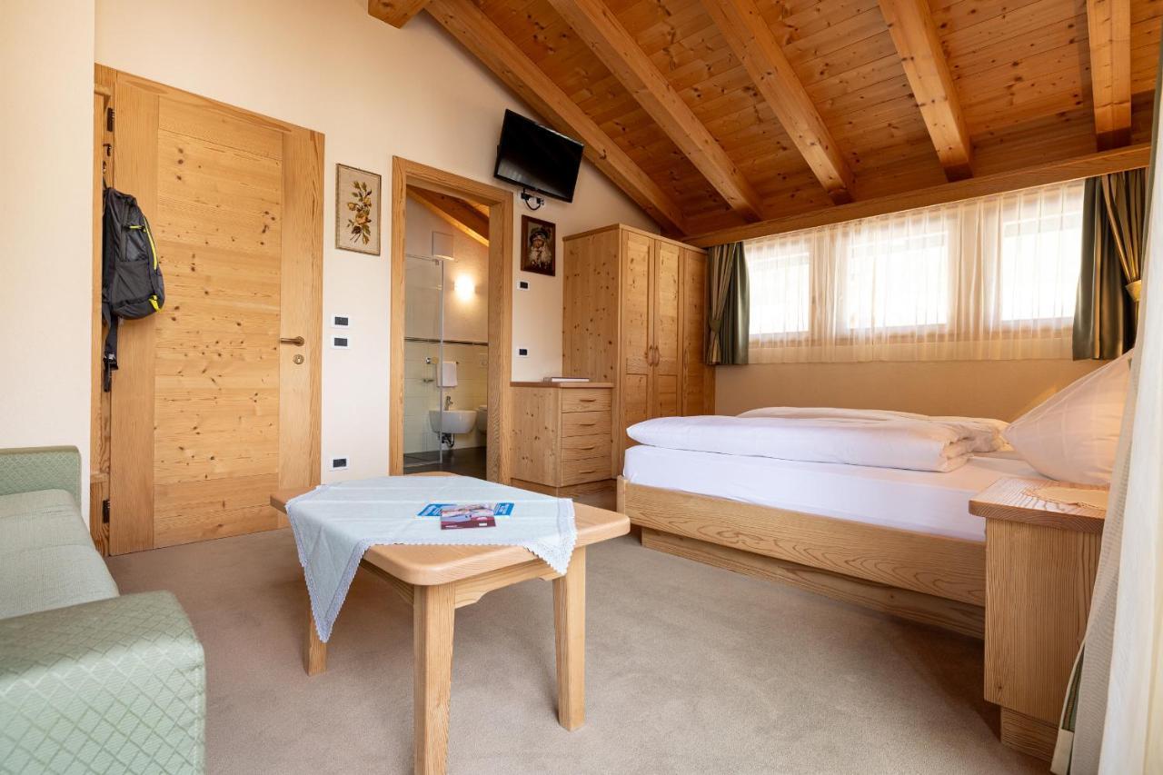 Garni Gran Pre Bed & Breakfast Corvara In Badia Exterior photo