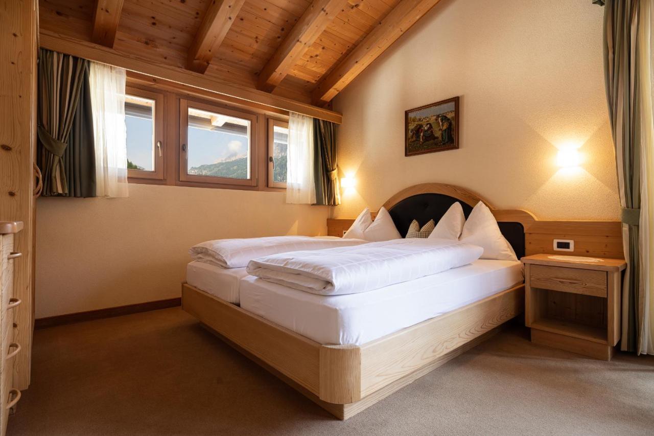 Garni Gran Pre Bed & Breakfast Corvara In Badia Exterior photo