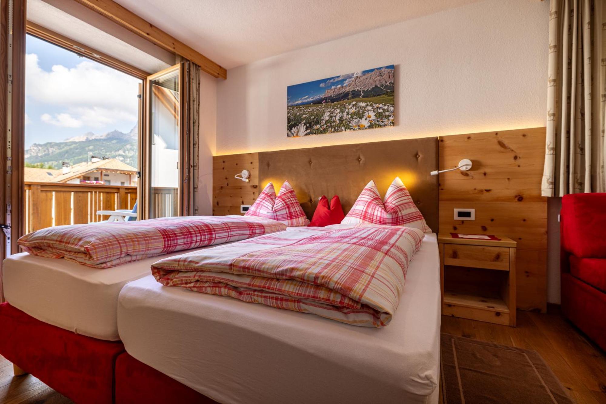 Garni Gran Pre Bed & Breakfast Corvara In Badia Exterior photo